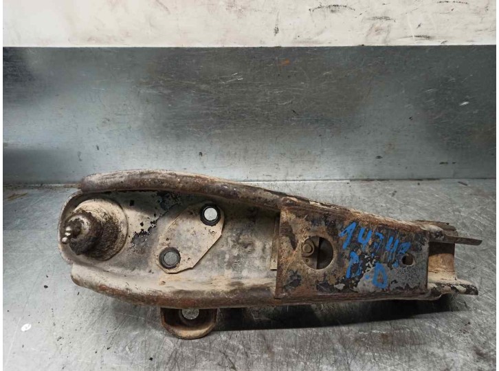 Recambio de brazo suspension inferior delantero derecho para hyundai h 100 2.5 diesel referencia OEM IAM 5454043152 