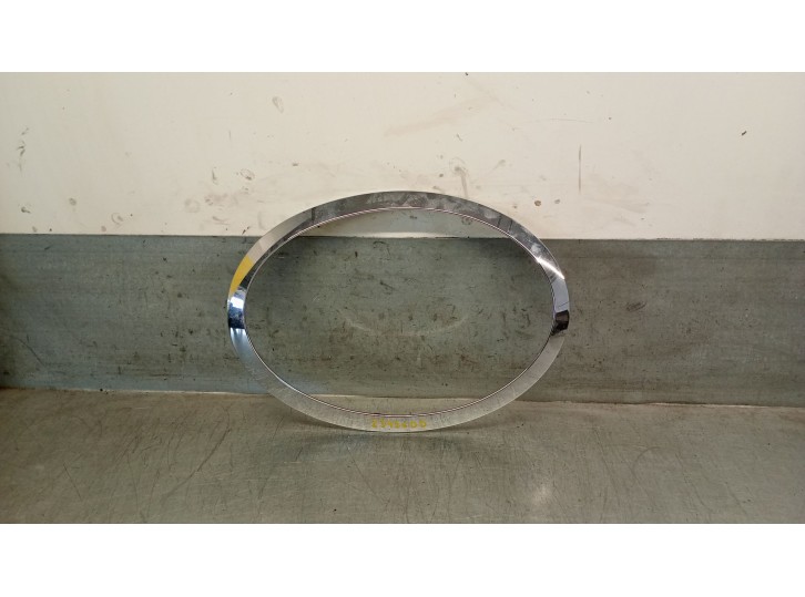 Recambio de molduras delanteras para mini mini countryman (f60) cooper referencia OEM IAM 51767391410 51767391410 