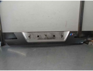 Recambio de molduras traseras para bmw serie 7 (e65/e66) 3.0 24v cat referencia OEM IAM 51137133637 
