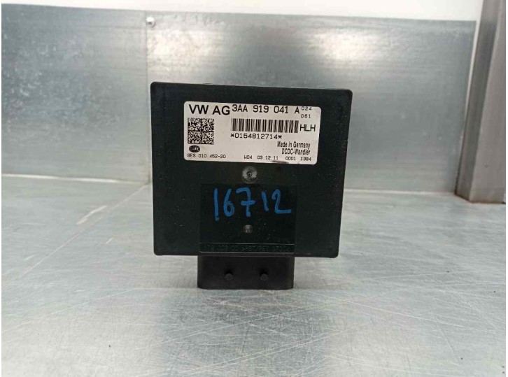 Recambio de modulo electronico para volkswagen golf v plus (1kp) 1.9 referencia OEM IAM 3AA919041A 8ES01045220 HELLA