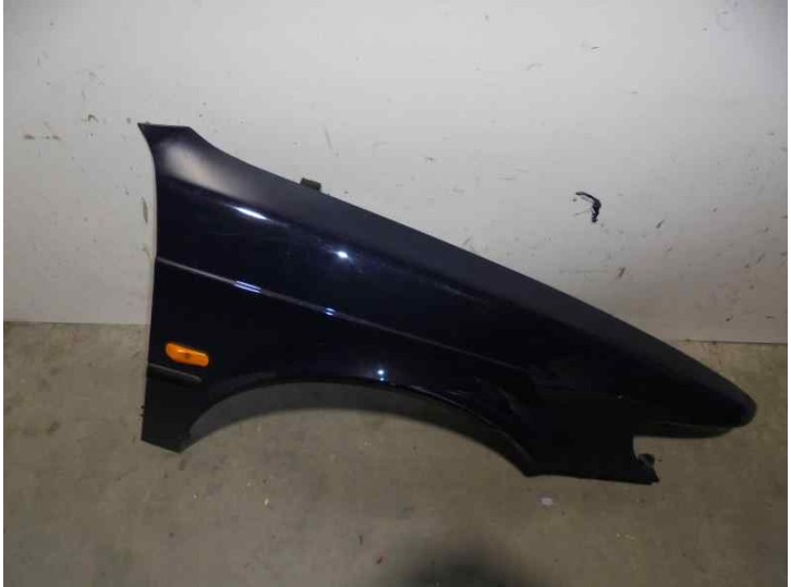 Recambio de aleta delantera derecha para saab 900 berlina 2.0 cat referencia OEM IAM 4338984 AZUL 