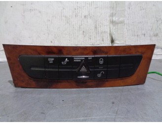 Recambio de botones salpicadero para mercedes-benz clase e (w211) berlina 2.6 cat referencia OEM IAM A2116800552 