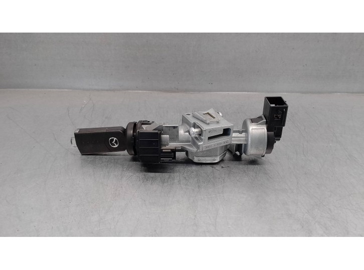 Recambio de conmutador de arranque para mazda 3 berlina (bk) 1.6 cd diesel cat referencia OEM IAM 3M513F880AC 