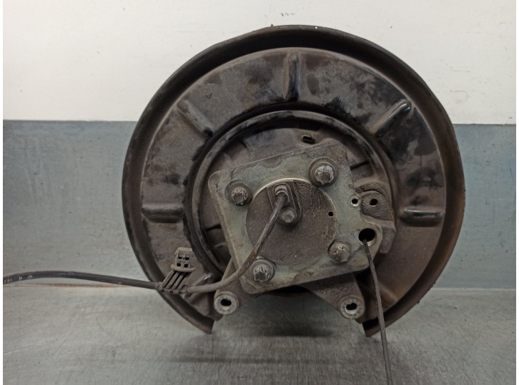 Recambio de mangueta trasera derecha para mercedes-benz clase b (w245) 2.0 cat referencia OEM IAM A1699810027  