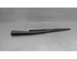 Rear wiper arm replacement part for Mazda 3 Saloon (BK) 1.6 CD Diesel Cat OEM IAM reference BP4K67421 