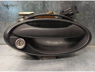 Recambio de maneta exterior delantera derecha para saab 900 berlina 2.0 cat referencia OEM IAM   5 PUERTAS