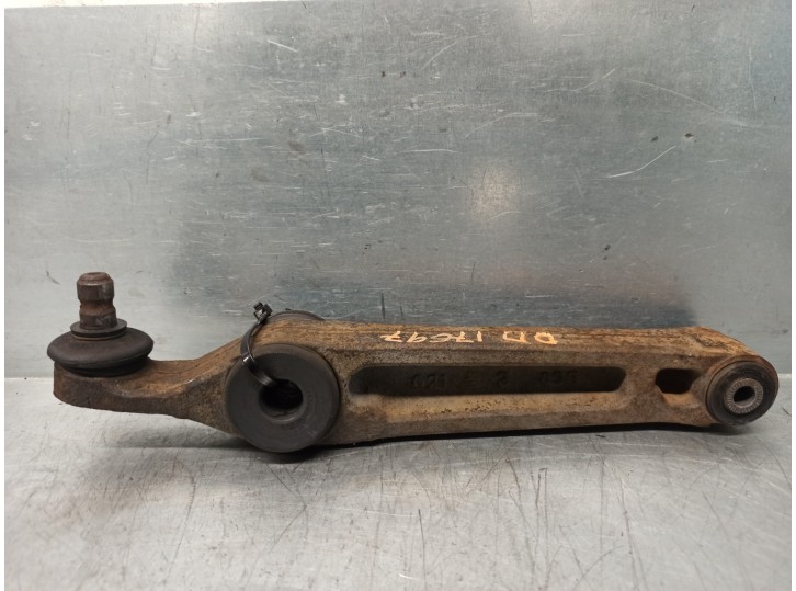 Replacement front right lower suspension arm for Suzuki Ignis RM (MH) 1.5 CAT OEM IAM reference 4520085E00 