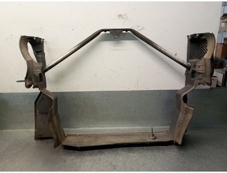 Recambio de calandra delantera de radiador para bmw serie 5 touring (e61) 2.5 cat referencia OEM IAM 51717050604 51717050604 