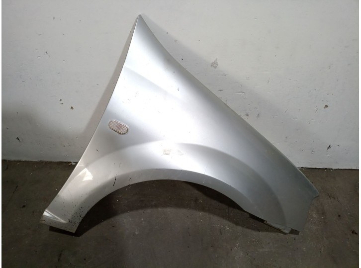 Recambio de aleta delantera derecha para dacia logan 1.6 cat referencia OEM IAM 6001549973 6001549973 