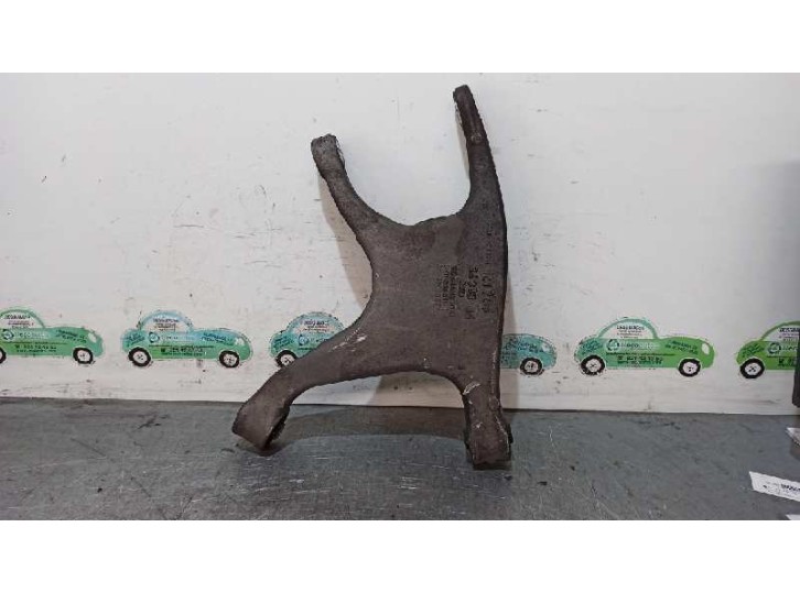 Recambio de brazo suspension inferior trasero izquierdo para audi a5 coupe (8t) 2.0 16v tfsi referencia OEM IAM 6K0505311J 