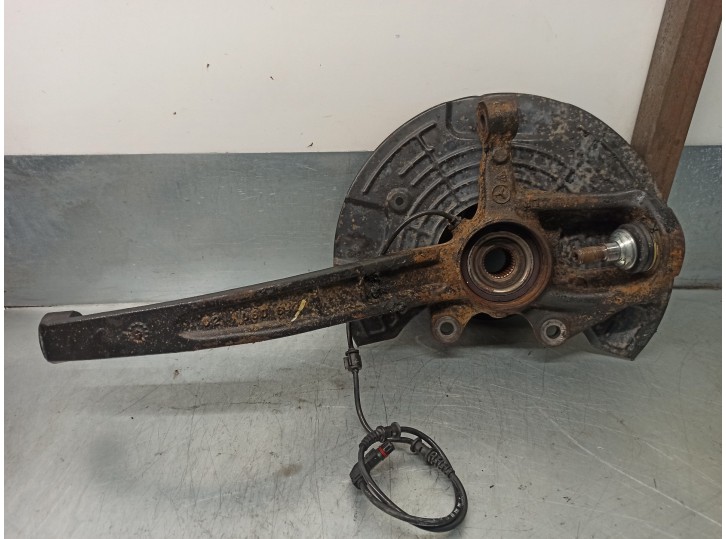 Recambio de mangueta delantera izquierda para mercedes-benz clase m (w164) 3.0 cdi cat referencia OEM IAM A1643301320  CESTA 40B