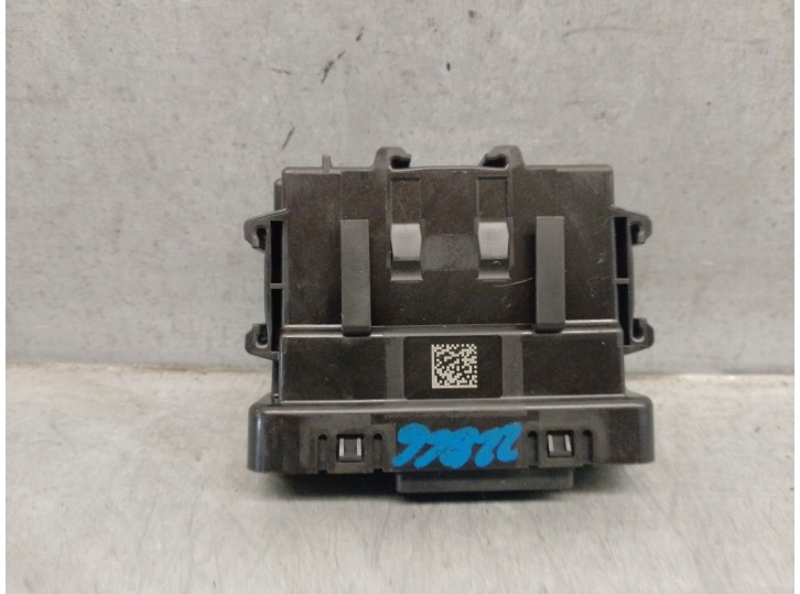 Recambio de modulo electronico para nissan juke (f16_) 1.6 hybrid referencia OEM IAM 284Y66LA7A 284Y66LA7A F005V03266 BOSCH