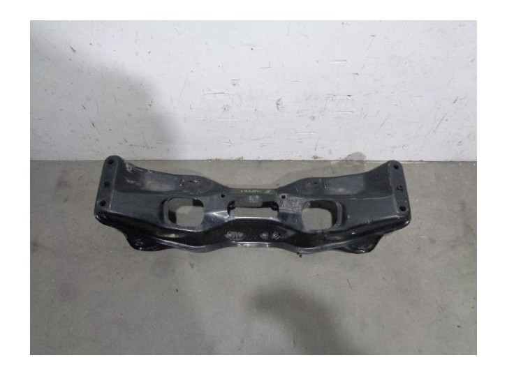 Recambio de puente delantero para subaru legacy familiar/outback b13 (bp) 3.0 cat referencia OEM IAM 20101AG001 CUNA MOTOR 