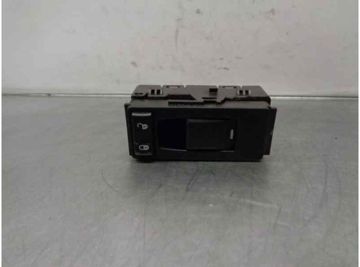 Replacement front right window switch for Chrysler Sebring sedan 2.0 CRD cat OEM IAM reference 04602786AA 