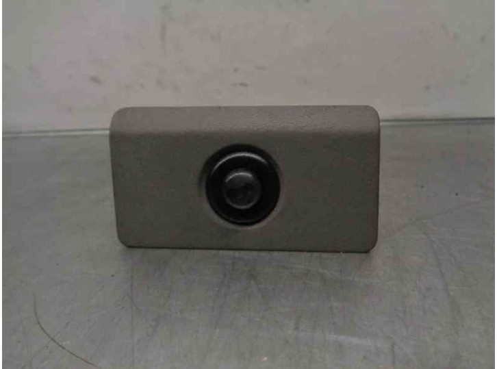 Recambio de mando para chrysler sebring berlina 2.0 crd cat referencia OEM IAM 1CM39TRMAB 