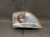 Replacement front right indicator light for Volkswagen Passat sedan (3B2) 1.9 TDI OEM IAM reference 3B0953050 3B0953042 
