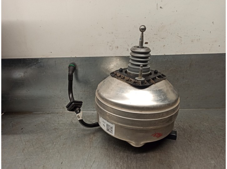 Recambio de servofreno para bmw serie 3 berlina (g20) referencia OEM IAM 6879424 0204J01143 BOSCH