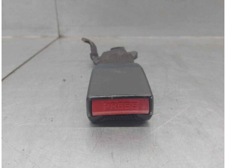 Recambio de enganche cinturon para renault scenic iii 1.5 dci diesel fap referencia OEM IAM 24659R  5 PUERTAS