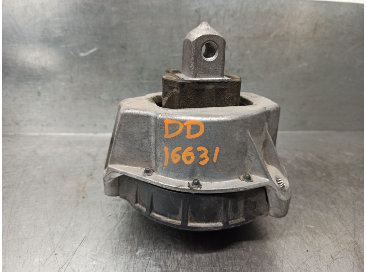 Replacement right engine mount for BMW 3 Series saloon (G20) OEM IAM reference 6860494 