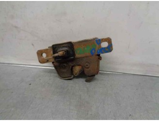 CERRADURA MALETERO / PORTON 321827506A 