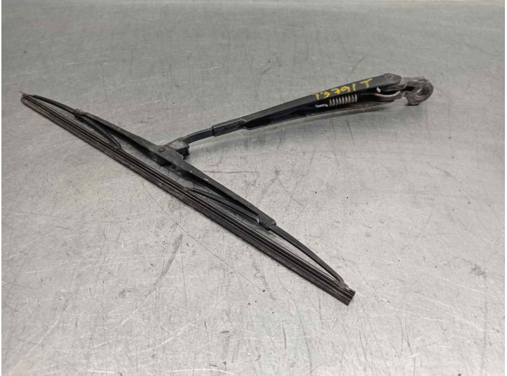 Recambio de brazo limpia trasero para audi allroad quattro (4b5) 2.5 v6 24v tdi referencia OEM IAM 8D9955407 