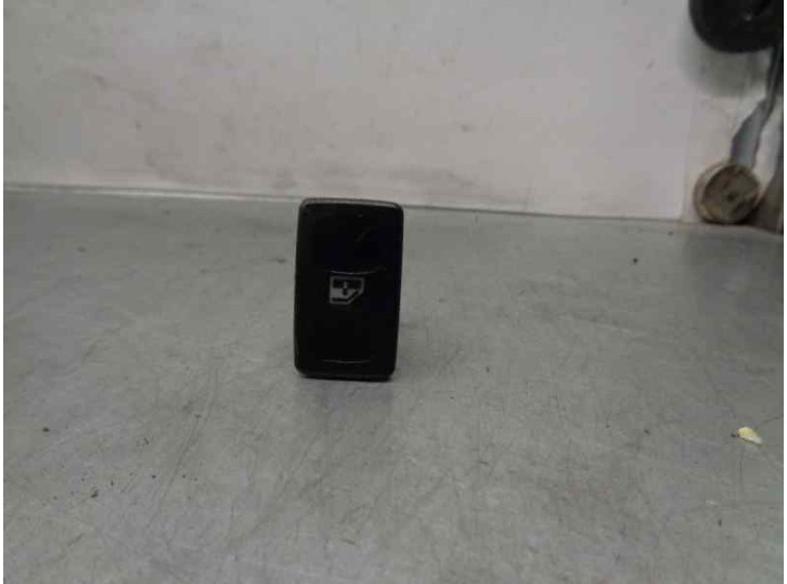 Recambio de mando elevalunas delantero derecho para seat toledo (1l) 1.8 cat (rp) referencia OEM IAM 