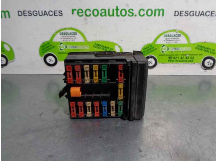 Recambio de caja reles / fusibles para citroën xantia berlina 1.9 td monaco referencia OEM IAM 9568678980 