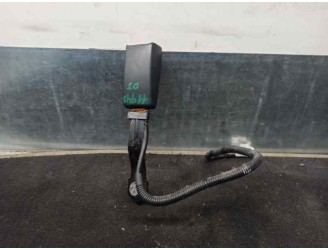 Recambio de enganche cinturon para kia rio 1.1 crdi cat referencia OEM IAM 888301W000HU 2 PINES 