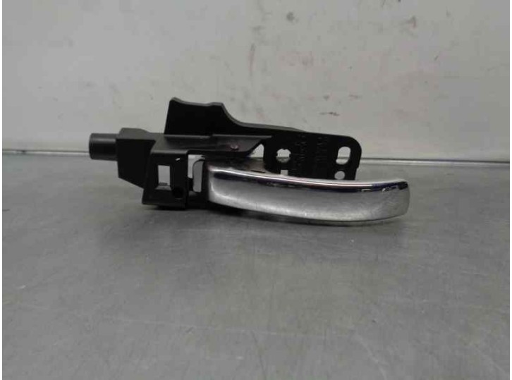 Replacement front right interior door handle for Chrysler Sebring saloon 2.0 CRD cat OEM IAM reference 1FV24TRMAA 