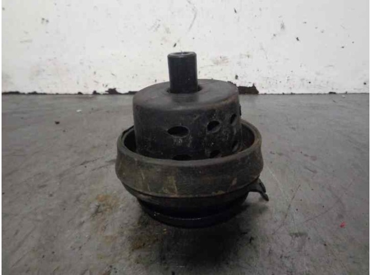 Recambio de soporte motor izquierdo para volkswagen golf iii berlina (1h1) 1.6 referencia OEM IAM 