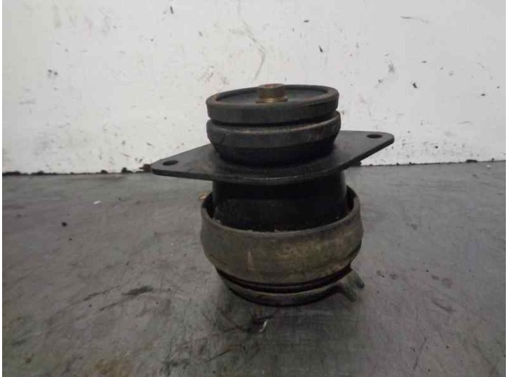 Replacement right engine mount for Volkswagen Golf III saloon (1H1) 1.6 OEM IAM reference 1H0199625 