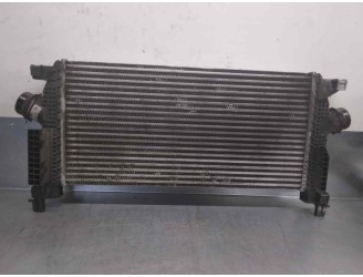 Recambio de intercooler para opel astra j lim. 1.6 cdti dpf referencia OEM IAM 13267646 8135 DELPHI