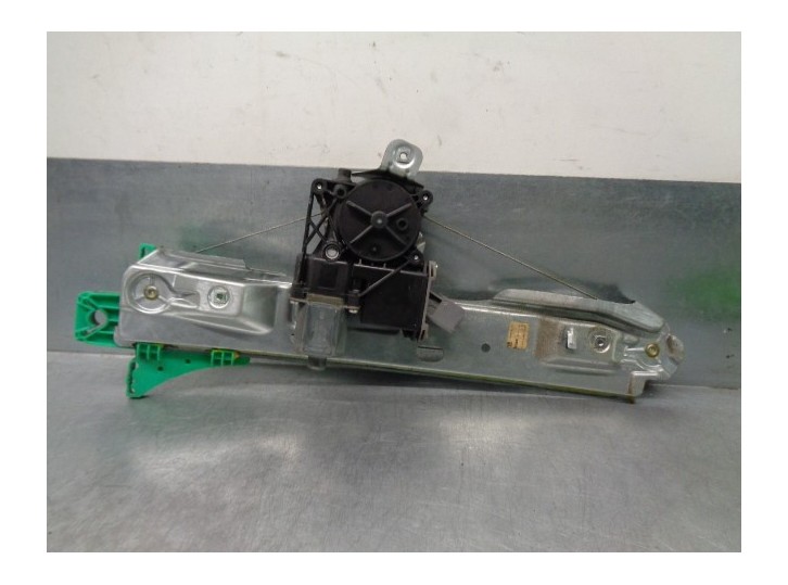 Recambio de elevalunas trasero izquierdo para opel astra j lim. 1.6 cdti dpf referencia OEM IAM 13350761 7 PINES 5 PUERTAS