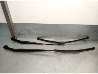 Recambio de brazo limpia delantero derecho para hyundai i20 iii (bc3, bi3) 1.0 t-gdi referencia OEM IAM 98310Q0000 98311Q0000 