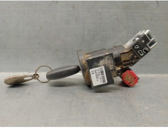 Replacement ignition switch for Dacia Sandero II 1.2 16v CAT OEM IAM reference 285916556R JOHNSON CONTROLS