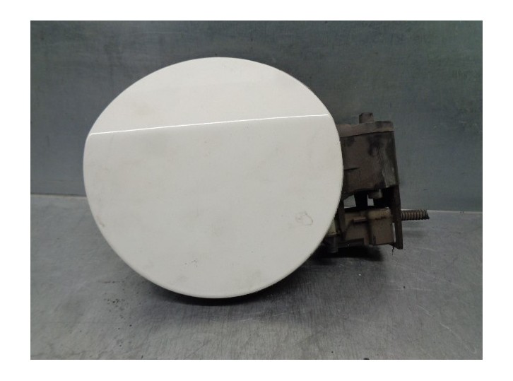 Recambio de tapa exterior combustible para opel astra j lim. 1.6 cdti dpf referencia OEM IAM 13281392 