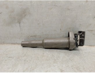 Replacement ignition coil for BMW 5 (E60) 525i OEM IAM reference U5055 NGK