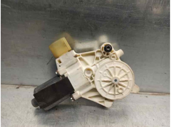 Replacement rear right window regulator motor for Ford S-Max (CA1) 2.0 TDCi CAT OEM IAM reference 0130822287 6 PINS