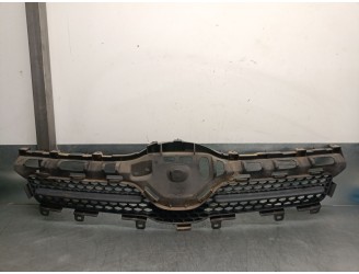 Recambio de rejilla delantera para toyota corolla verso (r1) 2.2 turbodiesel cat referencia OEM IAM 531110F030 531110F030 