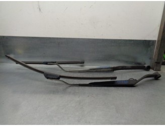 Replacement front right wiper arm for Kia Opirus 3.5 V6 CAT OEM IAM reference 983103F000 983203F000 