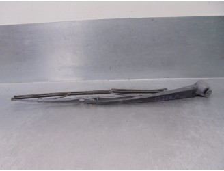 Recambio de brazo limpia trasero para mercedes-benz clase c (w203) familiar 2.2 cdi cat referencia OEM IAM A2038201544  