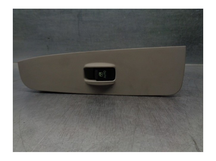 Recambio de mando elevalunas delantero derecho para kia opirus 3.5 v6 cat referencia OEM IAM 