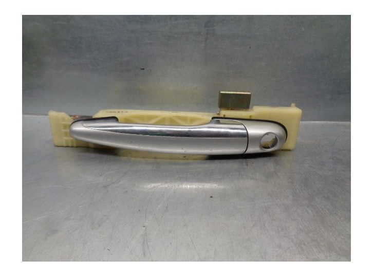 Recambio de maneta exterior delantera izquierda para kia opirus 3.5 v6 cat referencia OEM IAM 826503F001  