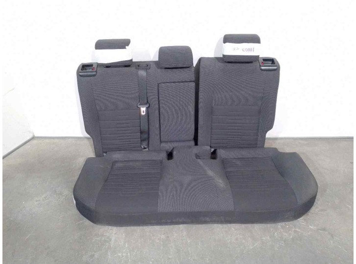 Recambio de asientos traseros para toyota auris 1.8 16v (híbrido) referencia OEM IAM 4746855 TELA NEGRA 5 PUERTAS