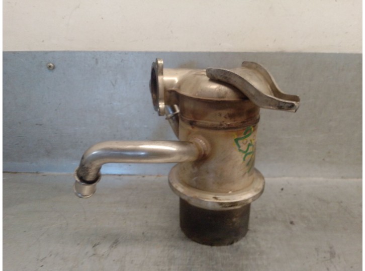 Recambio de enfriador egr para audi a3 (8v1, 8vk) 2.0 tdi referencia OEM IAM 04L131512D 04L131512D BEHR