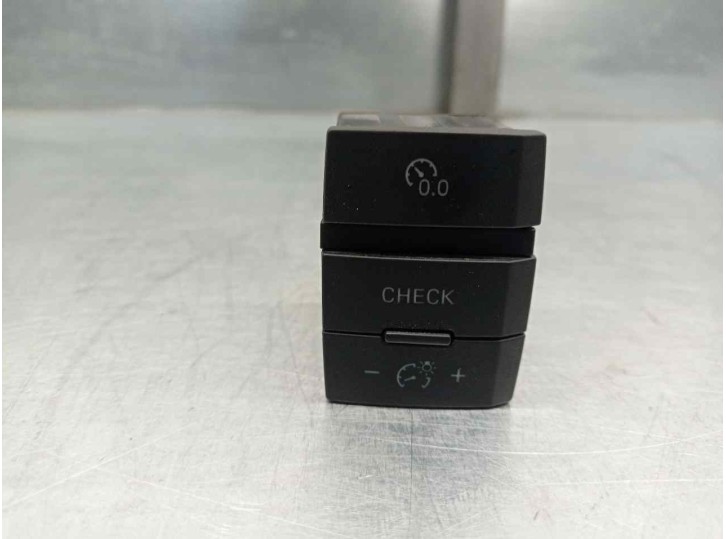 Recambio de interruptor para audi q7 (4l) 3.0 v6 24v tdi referencia OEM IAM 4L1927123VUV 