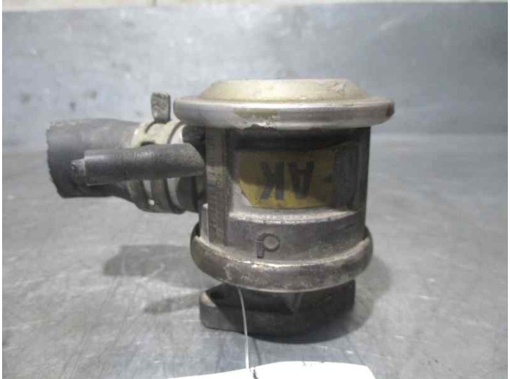 Recambio de valvula egr para opel astra f berlina 1.6 16v referencia OEM IAM 90470420 72229600 PIERBURG