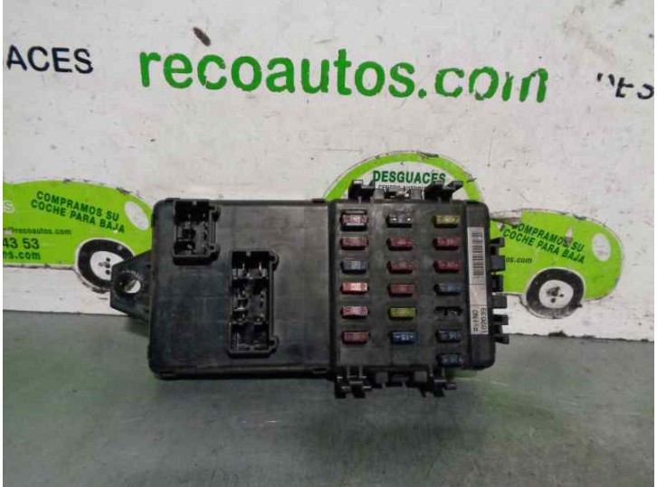 Recambio de caja reles / fusibles para kia carnival 2.9 turbodiesel cat referencia OEM IAM JB200400 