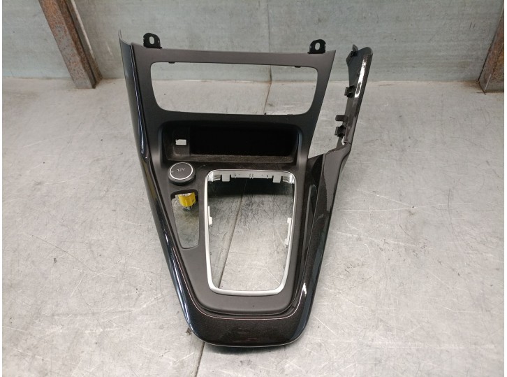 Recambio de guarnecidos palanca cambio para ford focus iii turnier 1.0 ecoboost referencia OEM IAM F1EBA044C82AGW 1949485 