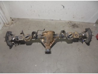 Recambio de puente trasero para ssangyong rexton w 2.0 td cat referencia OEM IAM 4200032204 PARA DISCOS 5 AGUJEROS BURRA 19